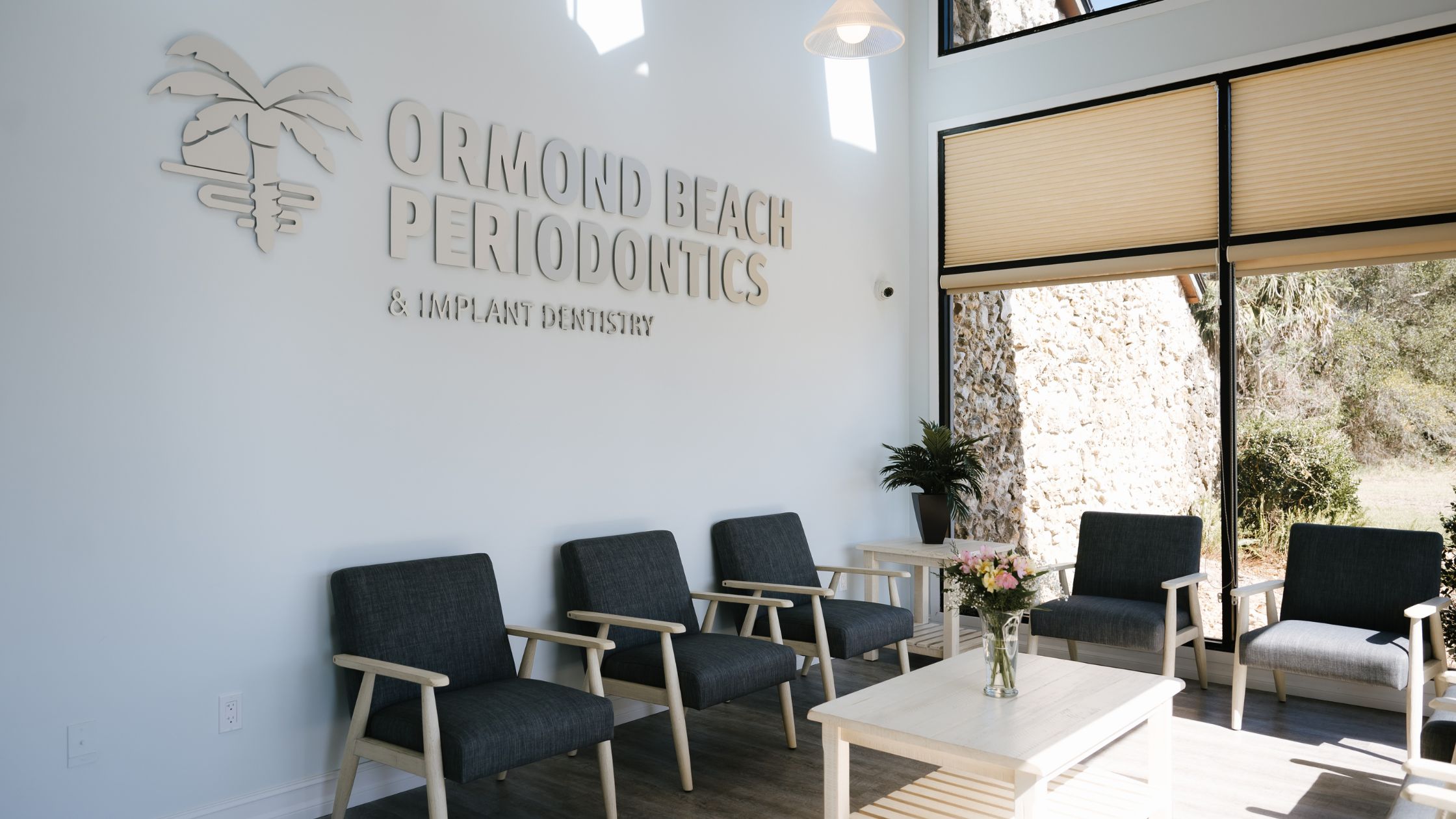 3 Reasons Why Daytona Beach Patients Choose Dr. Beauchamp to Treat Their Receding Gums